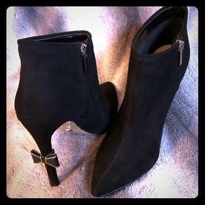 Size 8.5 Victoria’s Secret Genuine Suede booties